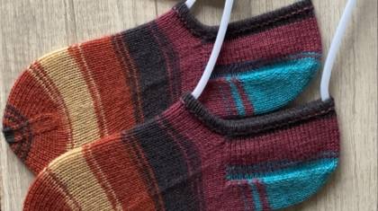 Вязаные следочки